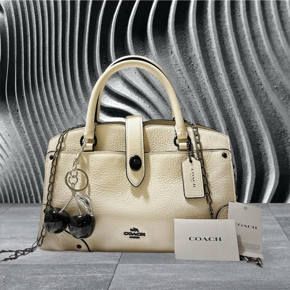 Coach Handbags - Coach soho shoulder bag  Cream Leather Handbag Crossbody purse